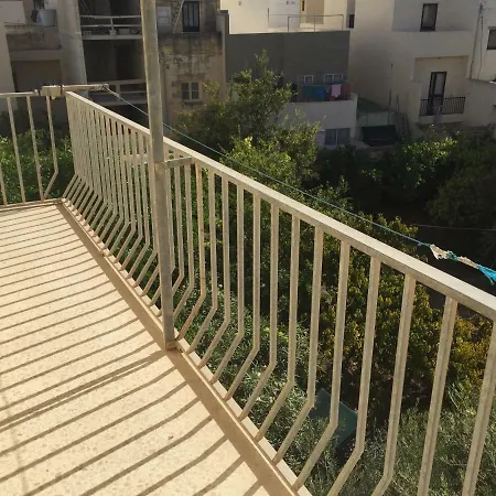 Coral * San Pawl il-Baħar